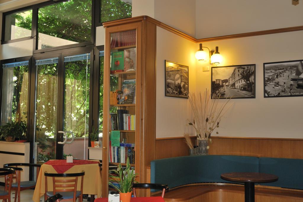 Hotel Galleano Лайджелия Екстериор снимка