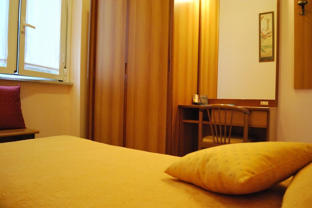 Hotel Galleano Лайджелия Стая снимка